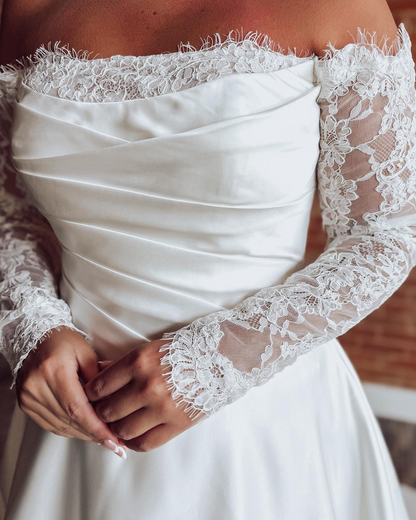 Long Sleeves A Line Wedding Dresses Satin Lace Appliqued Wedding Gowns HE1789
