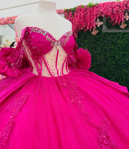 Ball Gown Princess Lace Beaded Quinceanera Dresses for Sweet 16 Celebration HE1702
