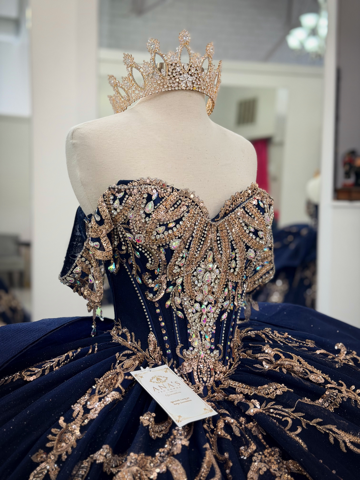 Luxury Lace Appliqued Tulle Sweet 16 Quinceanera Dresses Ball Gown Birthday Dress HE1706
