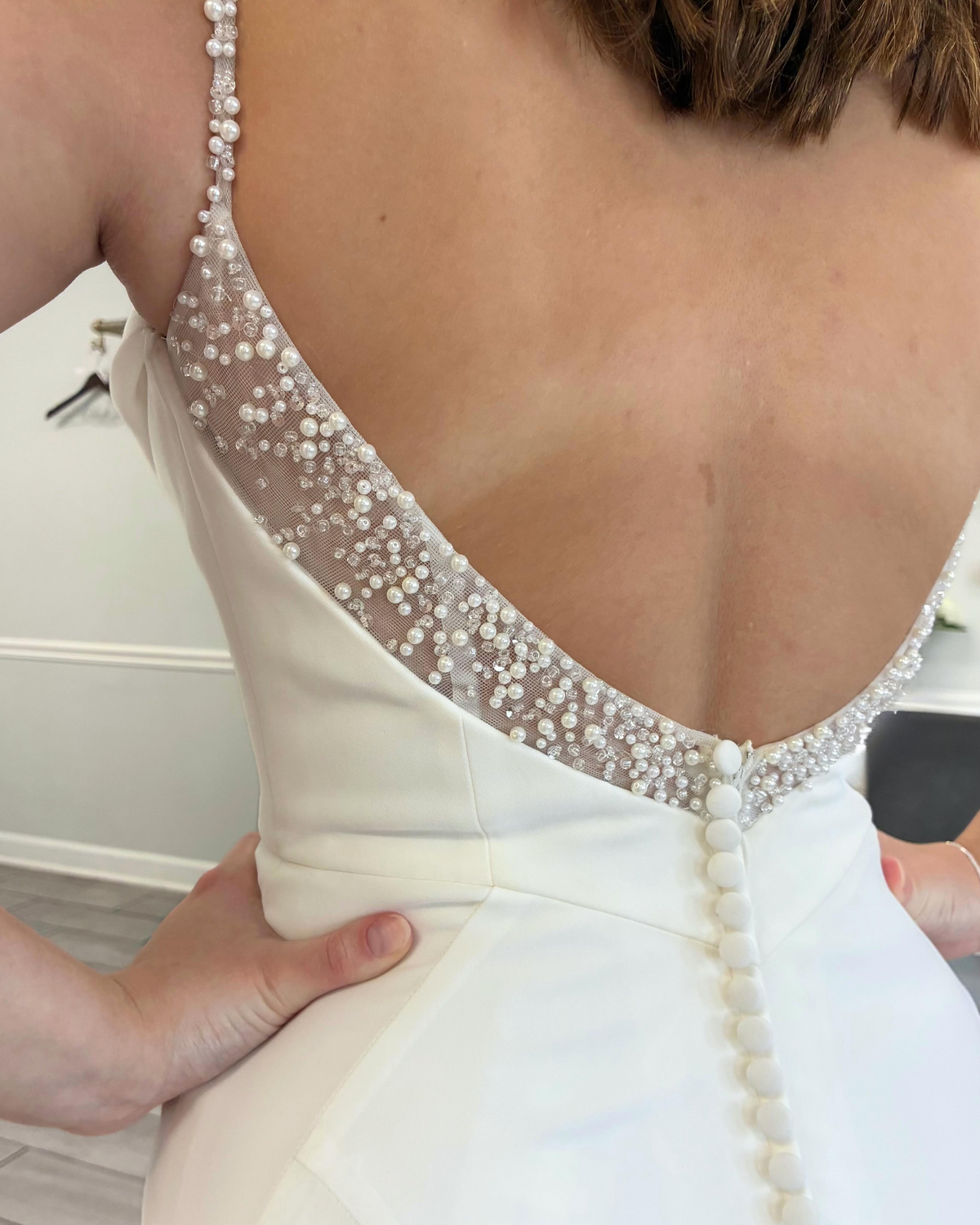 Satin Sequin Beaded White Wedding Dresses for Bride Boho Backless Bridal Wedding Gowns HE1979