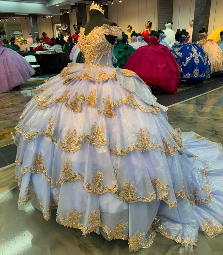 Princess Lace Ruffled Lilac Quinceanera Dresses Tulle Sweet 16 Party Gowns HE1817