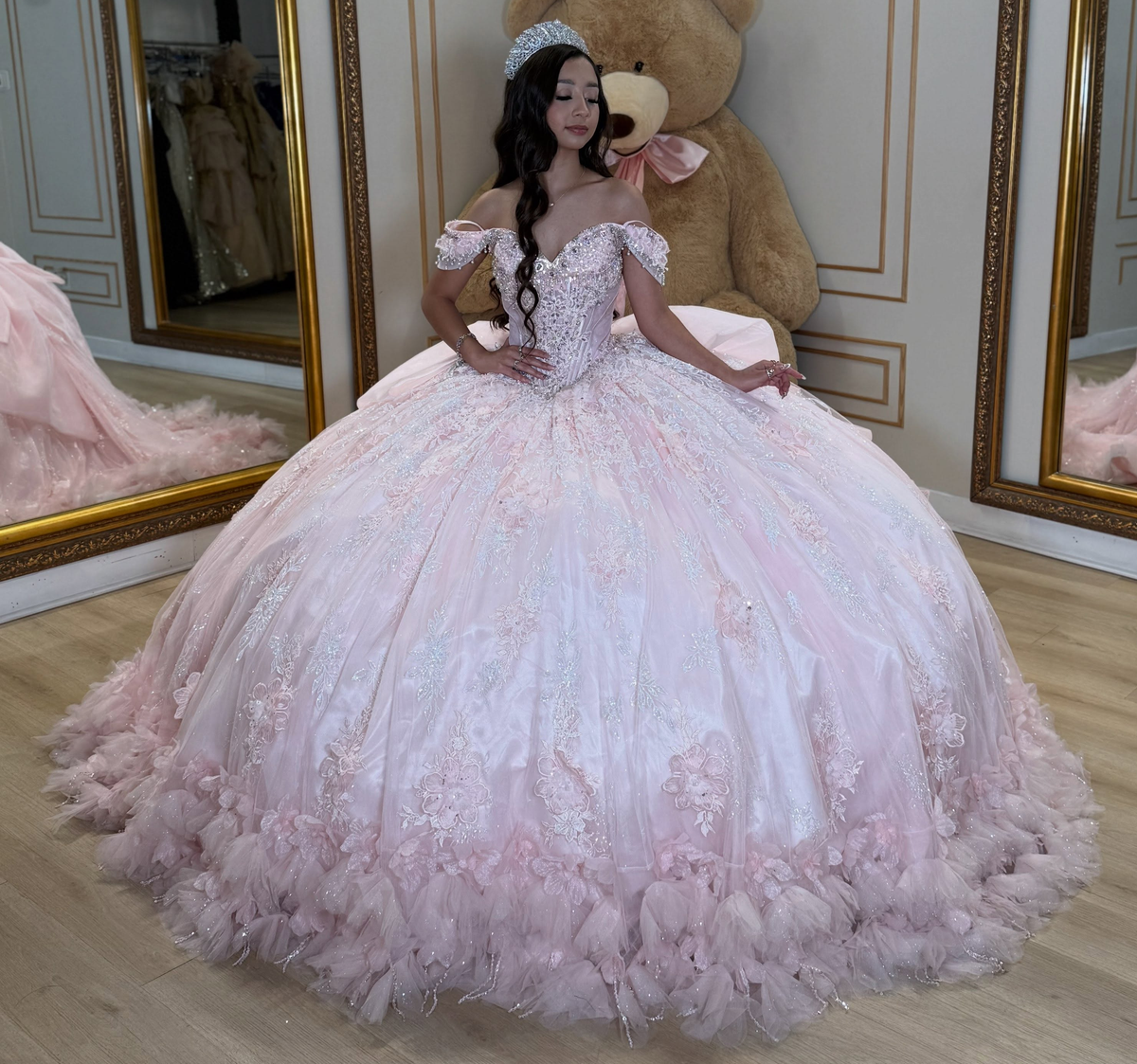 Off Shoulder Pink Quinceanera Dresses Tulle Appliqued Sweet 15 Birthday Gowns HE1712