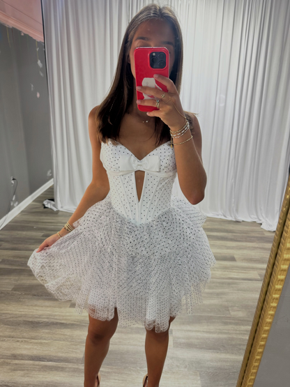 Sweetheart Black Dots Ruffled Homecoming Dresses Short Keyhole Cocktail Gowns HE1724