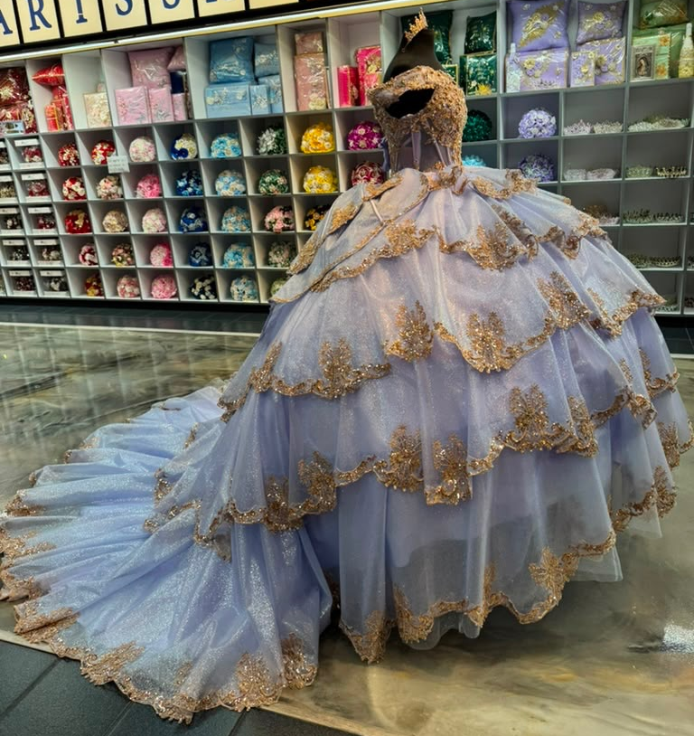 Princess Lace Ruffled Lilac Quinceanera Dresses Tulle Sweet 16 Party Gowns HE1817