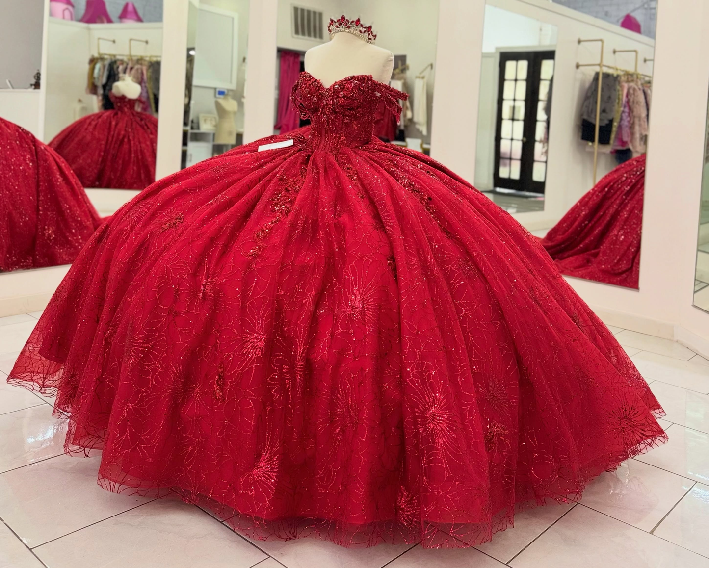 Off Shoulder Tulle Appliqued Quinceanera Dresses Ball Gown Red Sweet 16 Party Gowns HE1815