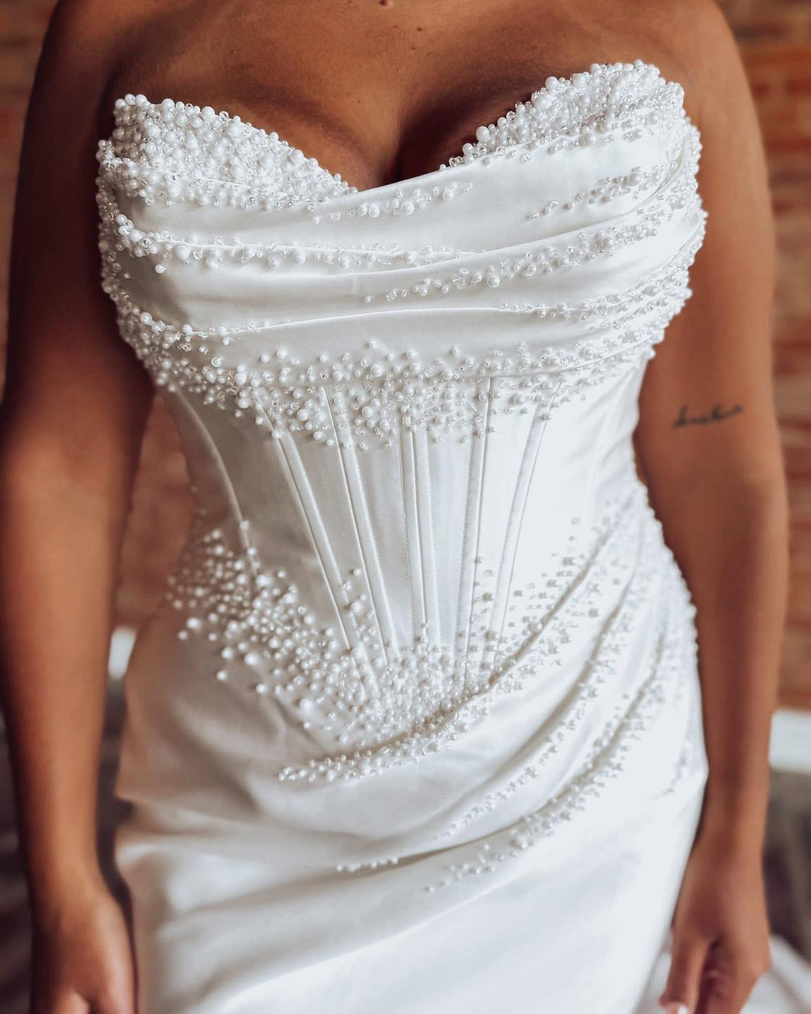 Mermaid Satin Wedding Dresses for Bride Sweetheart Pleated Beaded Wedding Gown HE1786