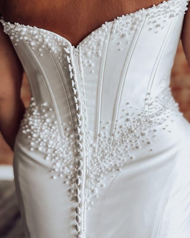 Mermaid Satin Wedding Dresses for Bride Sweetheart Pleated Beaded Wedding Gown HE1786