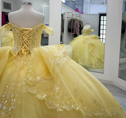 Princess Lace Appliqued Sweet 16 Quinceanera Dresses Off Shoulder Birthday Party Gowns HE1814