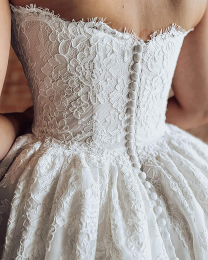 Tulle Lace Appliqued Wedding Dresses for Bride A Line Strapless Boho Bride Gowns HE1779