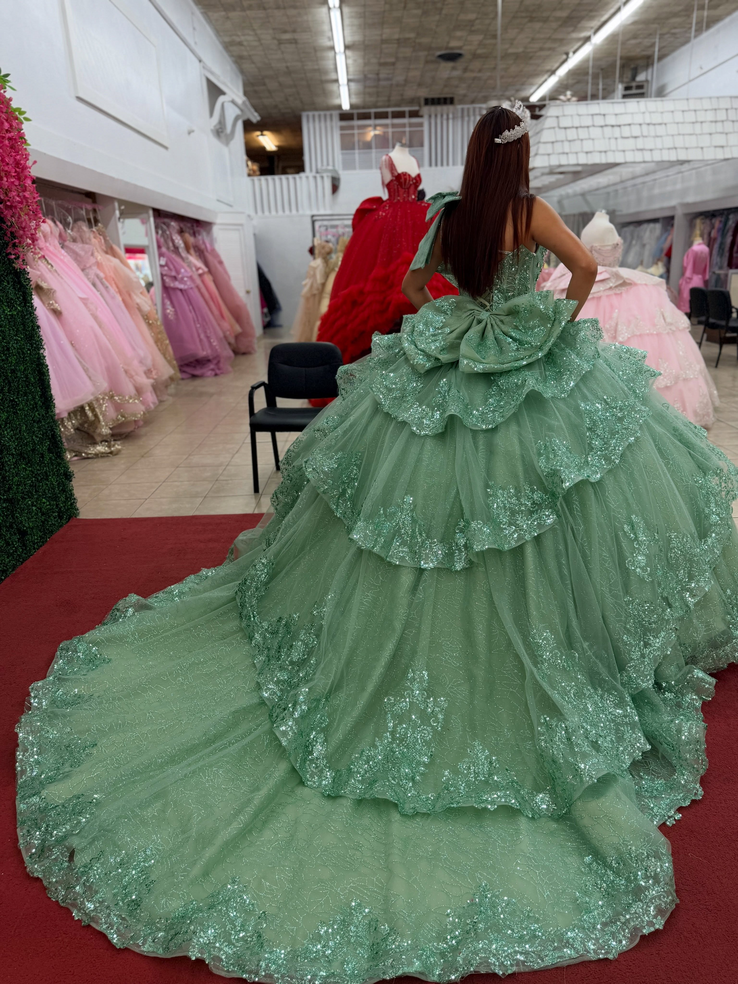 Luxury Lace Crystal Beaded Green Quinceanera Dresses for Sweet 16 Birthday Party HE1827