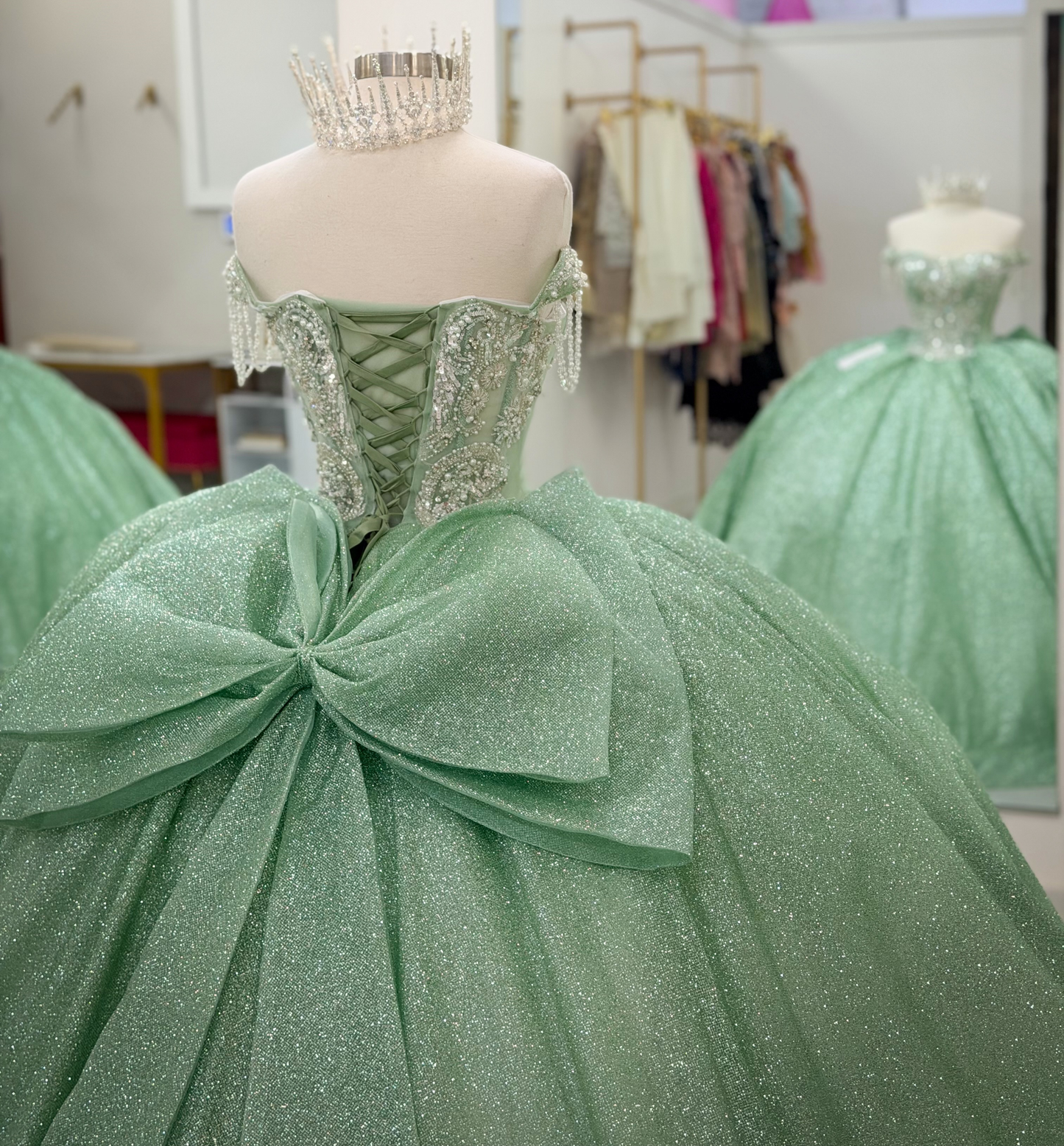 Glittery Tulle Sweet 16 Quinceanera Dresses Off Shoulder Green Party Gowns HE1822