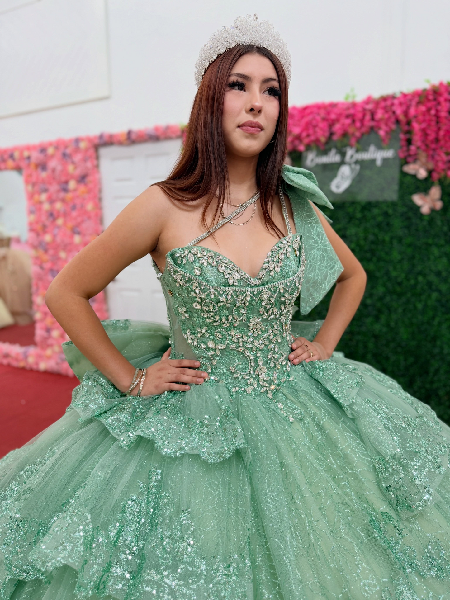Luxury Lace Crystal Beaded Green Quinceanera Dresses for Sweet 16 Birthday Party HE1827