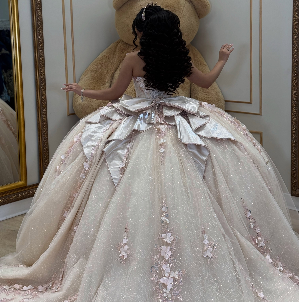 Sweetheart Champagne Quinceanera Dresses Sweet 16 Lace Flower Birthday Gowns HE1930