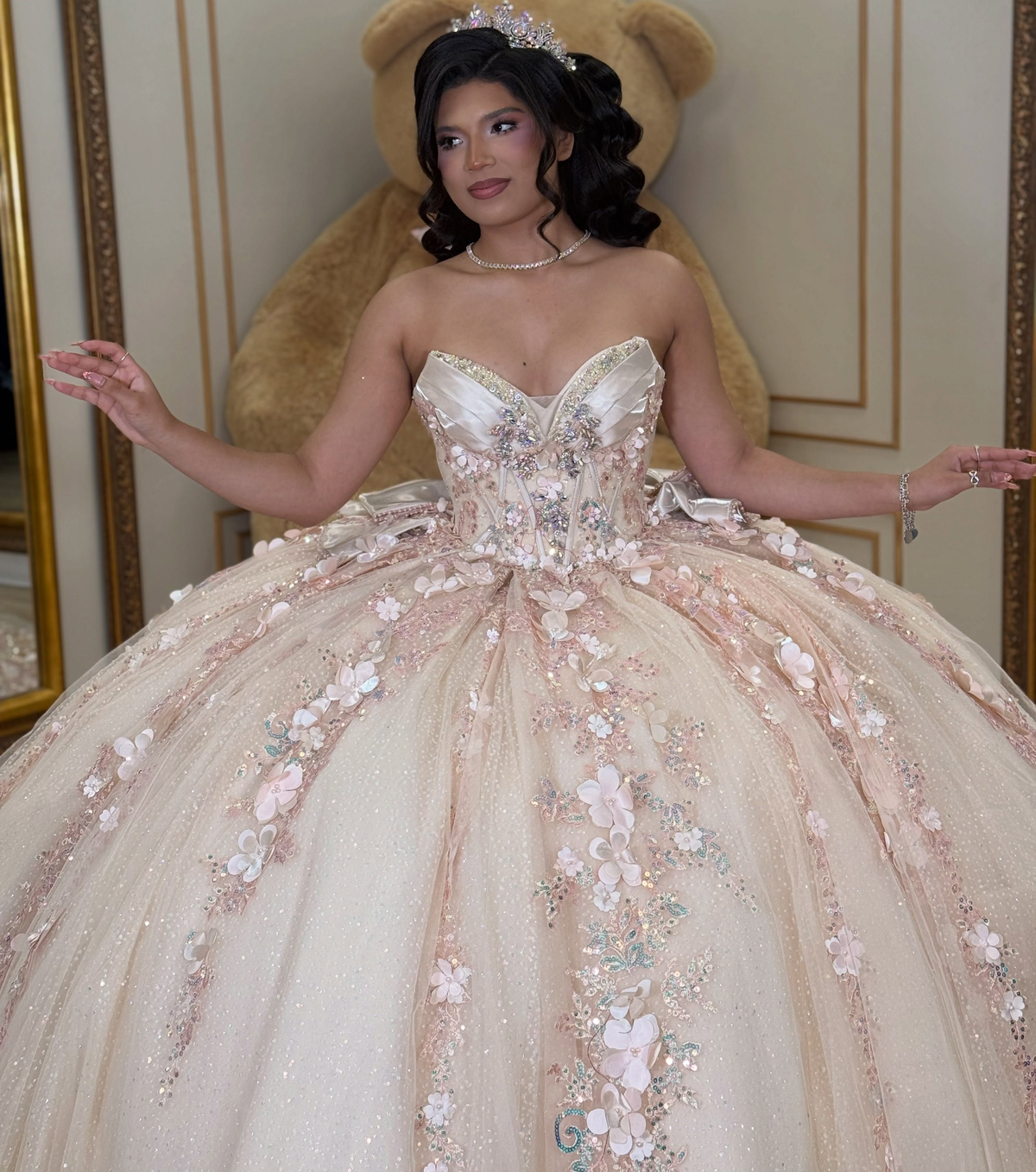Sweetheart Champagne Quinceanera Dresses Sweet 16 Lace Flower Birthday Gowns HE1930