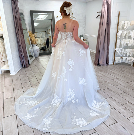 Sweetheart A-Linie Tüll 3D Blumen Strand Brautkleider für die Braut HE878