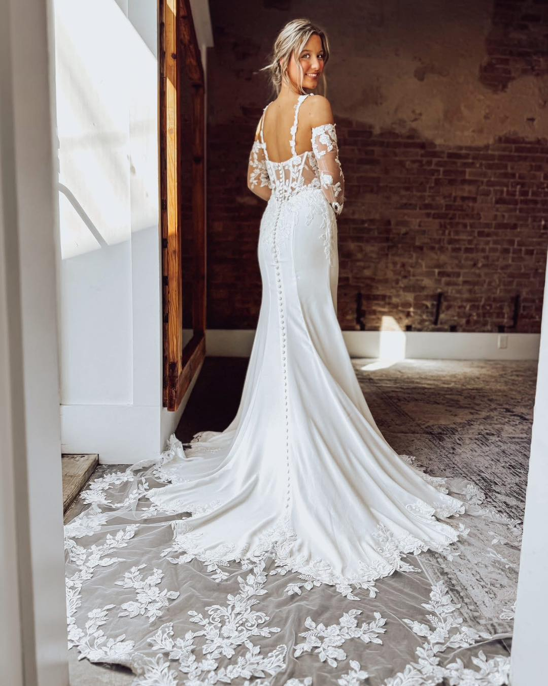 Mermaid Satin Long Sleeves Wedding Dresses for Bride Lace Boho Wedding Gowns HE1878