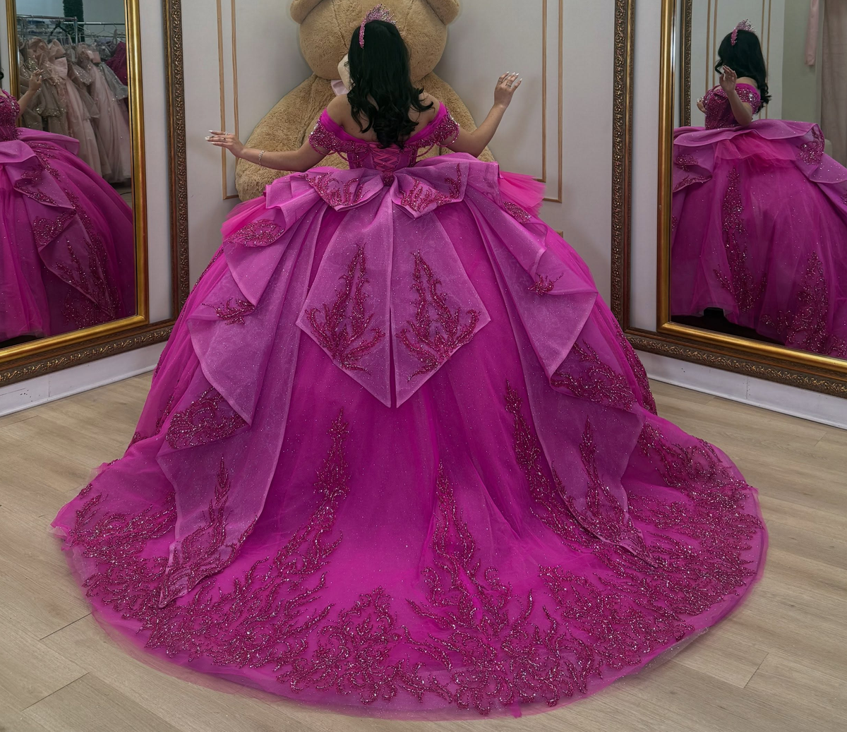 Tulle Lace Appliqued Quinceanera Dresses Off Shoulder Fuchsia Sweet 16 Party Dress HE1926