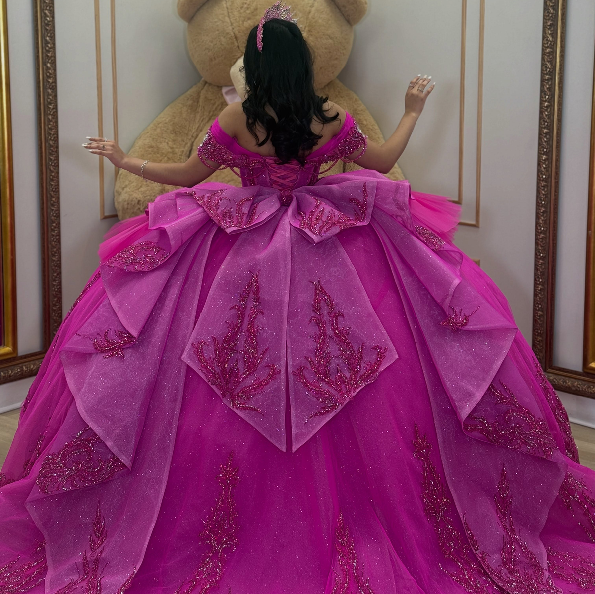 Tulle Lace Appliqued Quinceanera Dresses Off Shoulder Fuchsia Sweet 16 Party Dress HE1926