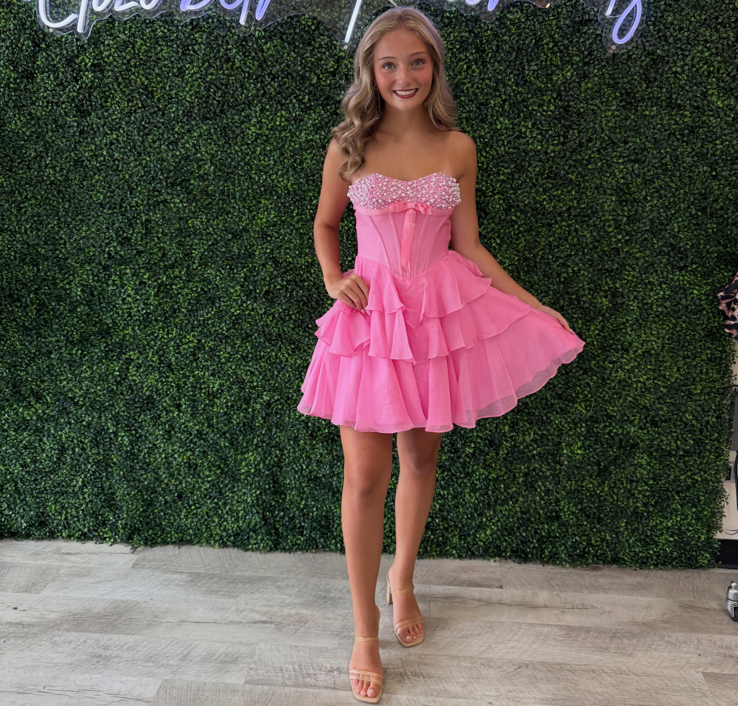 Sweetheart Chiffon Ruffled Homecoming Dresses A Line Corset Beaded Party Gowns HE1848