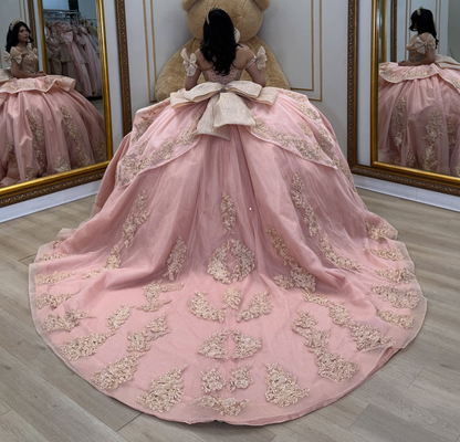 Princess Lace Appliqued Pink Quinceanera Dresses Off Shoulder Birthday Party Gowns HE1919