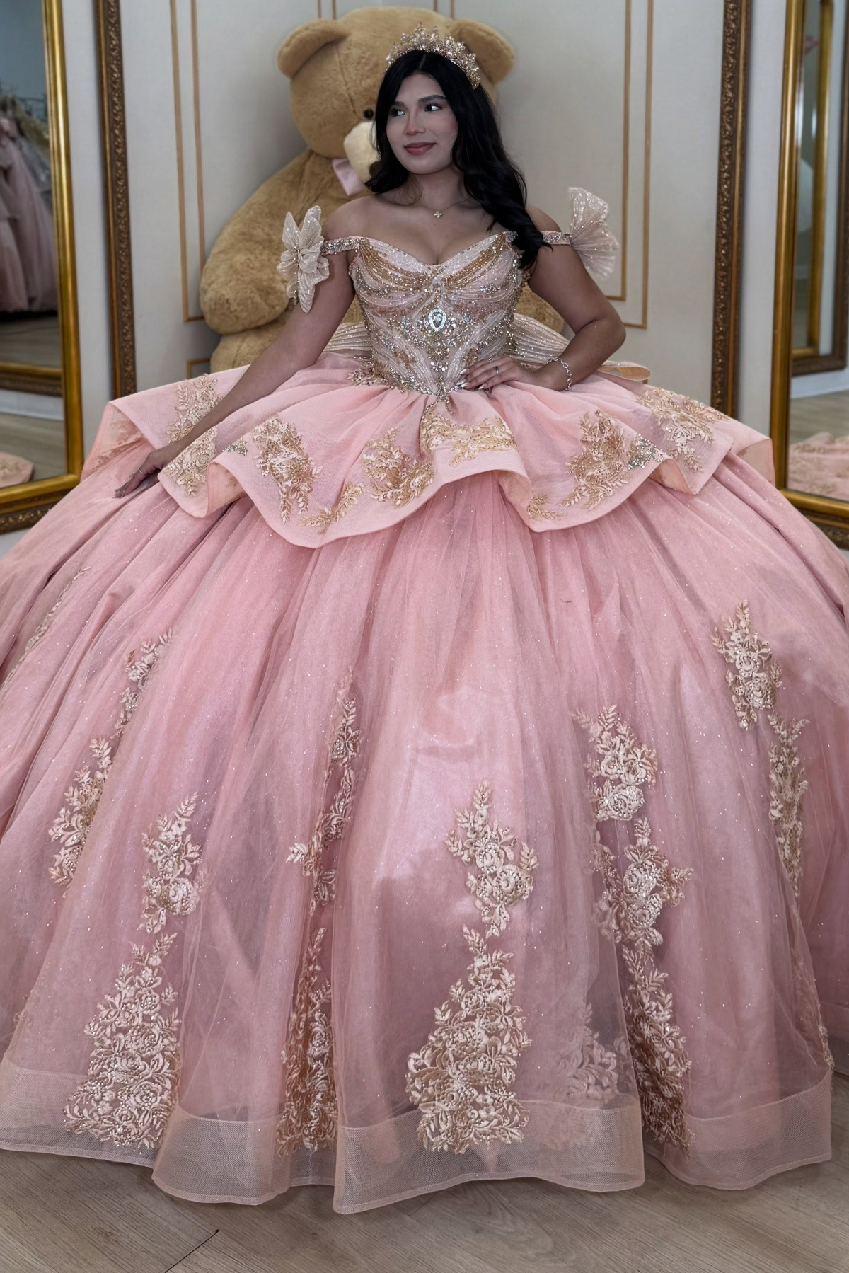 Princess Lace Appliqued Pink Quinceanera Dresses Off Shoulder Birthday Party Gowns HE1919