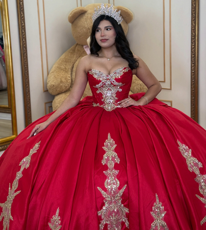 Sweetheart Satin Crystal Beaded Red Quinceanera Dresses Ball Gown Sweet 15 Party Dress HE1923