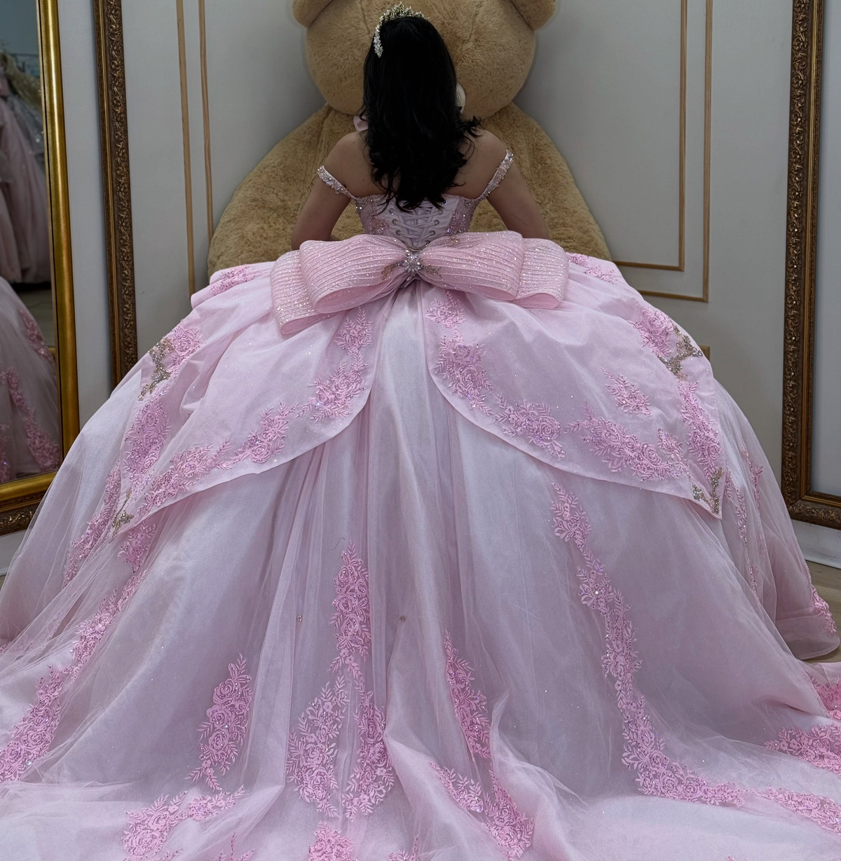 Ball Gown Pink Quinceanera Dresses Off Shoulder Sweet 16 Lace Appliqued Party Gowns HE1920