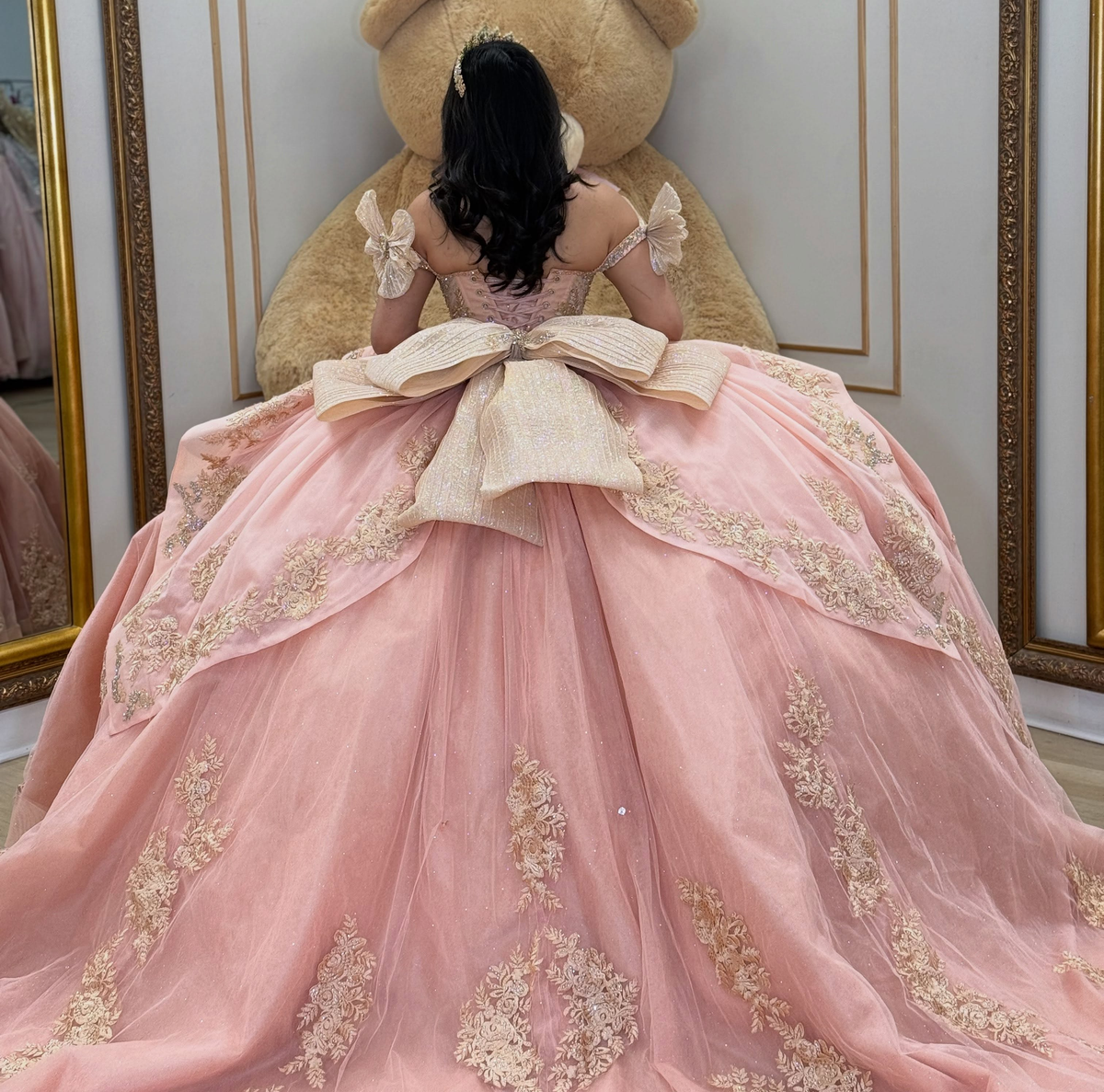 Princess Lace Appliqued Pink Quinceanera Dresses Off Shoulder Birthday Party Gowns HE1919
