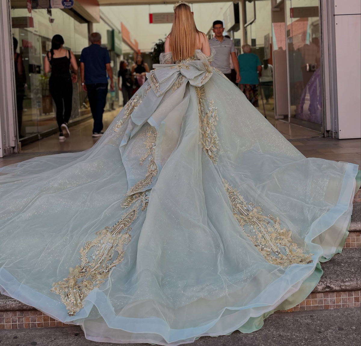 Off Shoulder Lace Appliqued Blue Quinceanera Dresses Sweet 16 Party Gowns HE1935