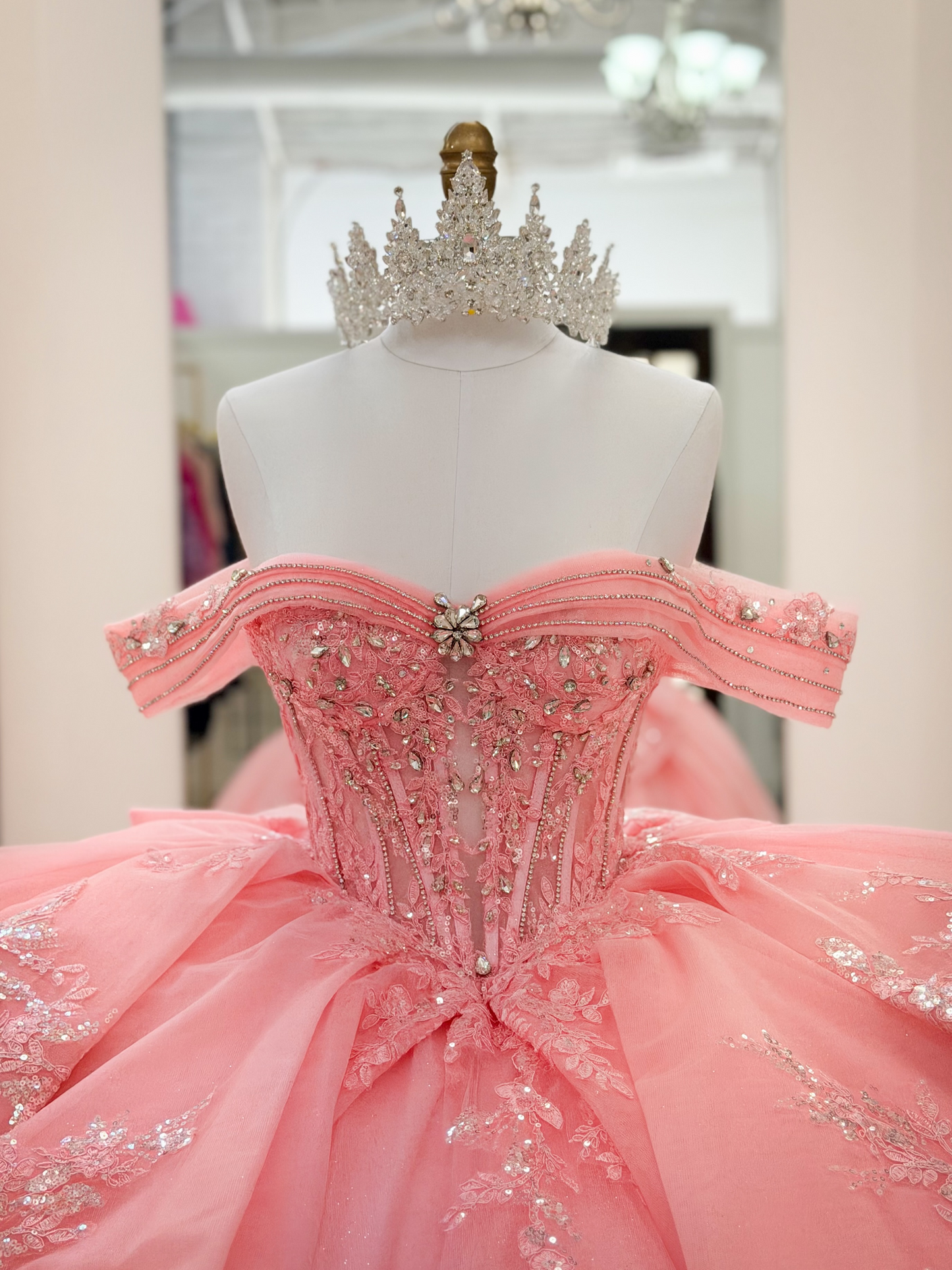 Off Shoulder Pink Lace Appliqued Quinceanera Dresses Princess Sweet 16 Party Gowns HE1866