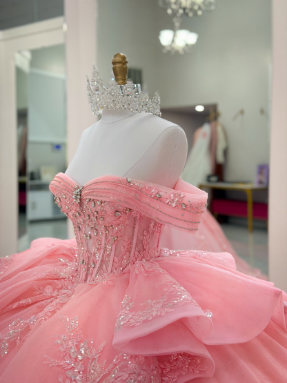 Off Shoulder Pink Lace Appliqued Quinceanera Dresses Princess Sweet 16 Party Gowns HE1866
