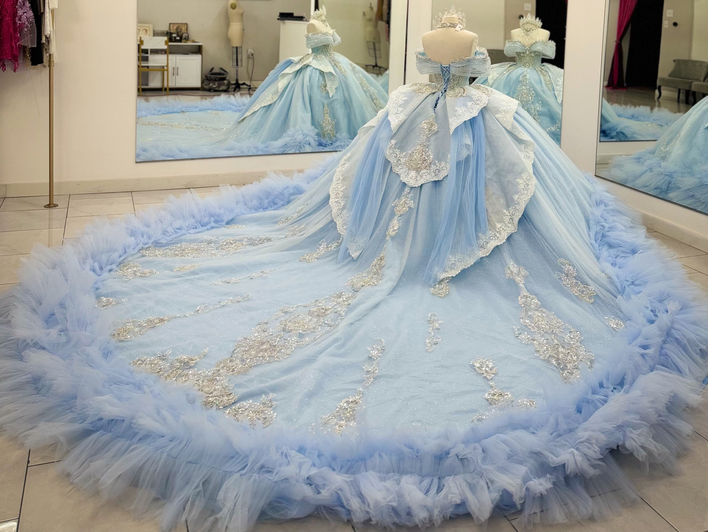 Vestidos de quinceañera con hombros descubiertos, tul princesa, apliques, vestidos de quinceañera HE530