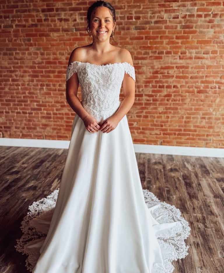 Sweetheart A-Linie Tüll 3D Blumen Strand Brautkleider für die Braut HE878