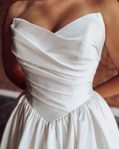 Satin A Line Wedding Dresses Sweetheart Boho Bridal Wedding Gowns for Women HE1869