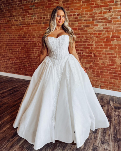 Sweetheart A Line Boho Wedding Dresses Tulle Lace Appliqued Bridal Wedding Gowns HE1868