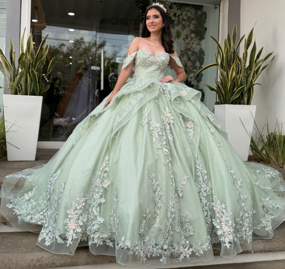 Off Shoulder Green Quinceanera Dresses Sweet 16 Lace Appliqued Party Gowns HE1913
