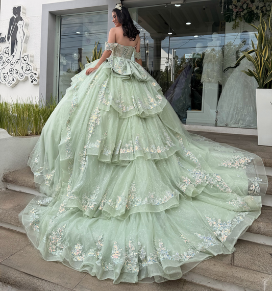 Off Shoulder Green Quinceanera Dresses Sweet 16 Lace Appliqued Party Gowns HE1913