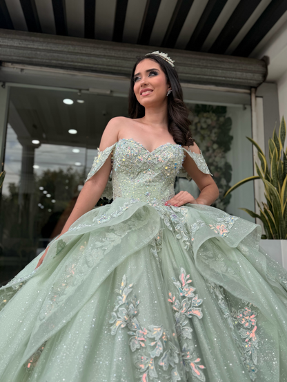 Off Shoulder Green Quinceanera Dresses Sweet 16 Lace Appliqued Party Gowns HE1913