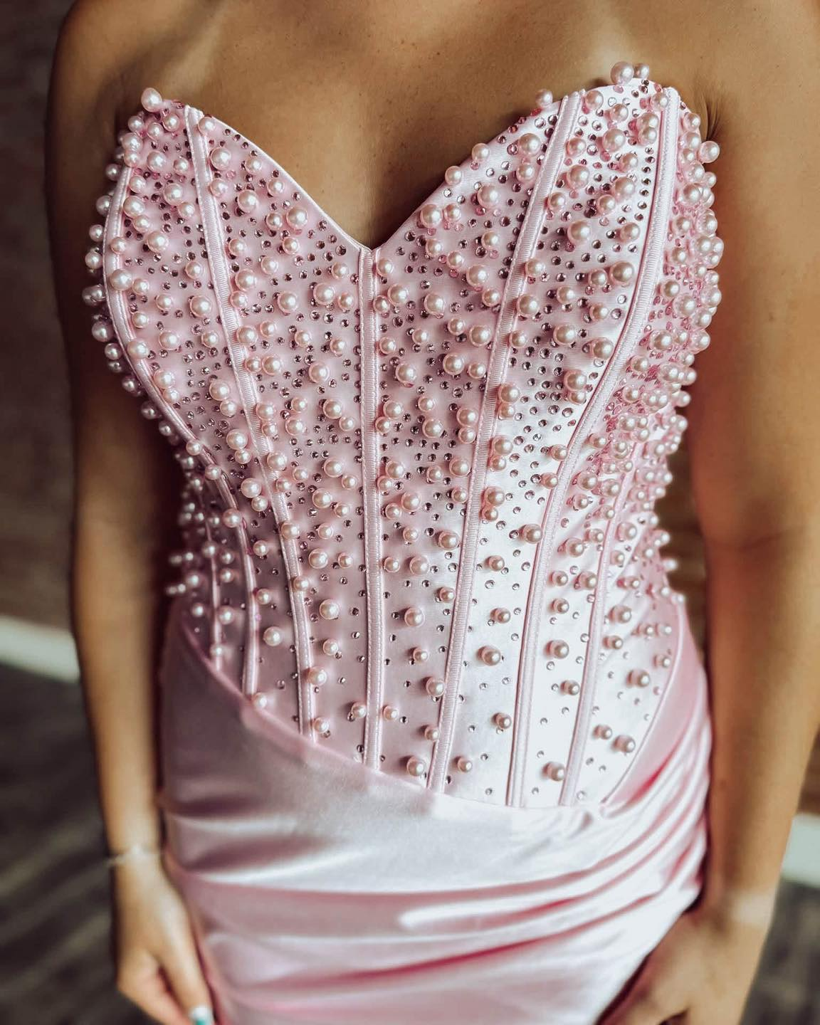 Sweetheart Satin Crystal Homecoming Dresses Strapless Sheath Party Gowns for Women HE1910