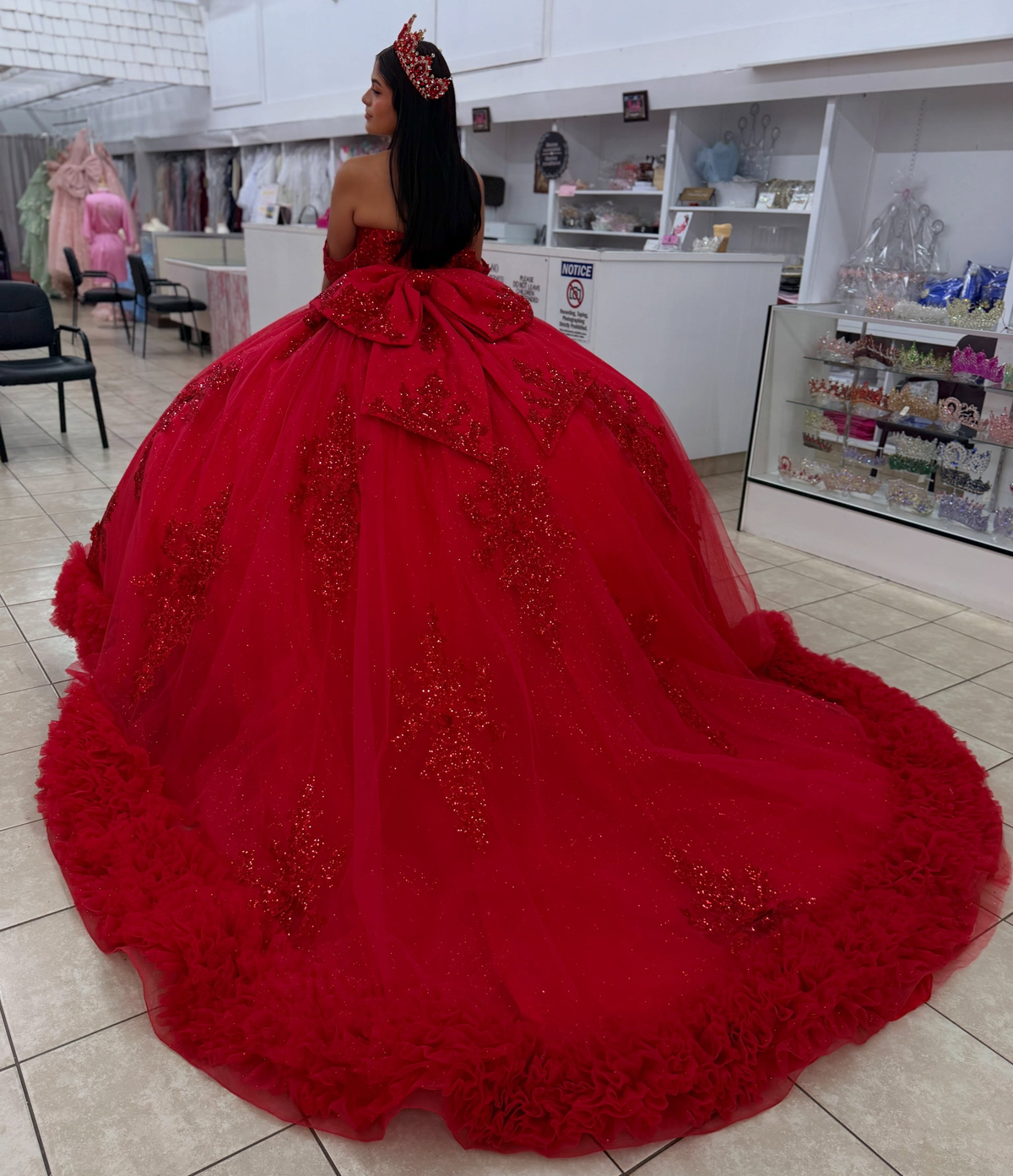 Princess Ball Gown Lace Appliqued Red Quinceanera Dresses Off Shoulder Party Gowns HE1915