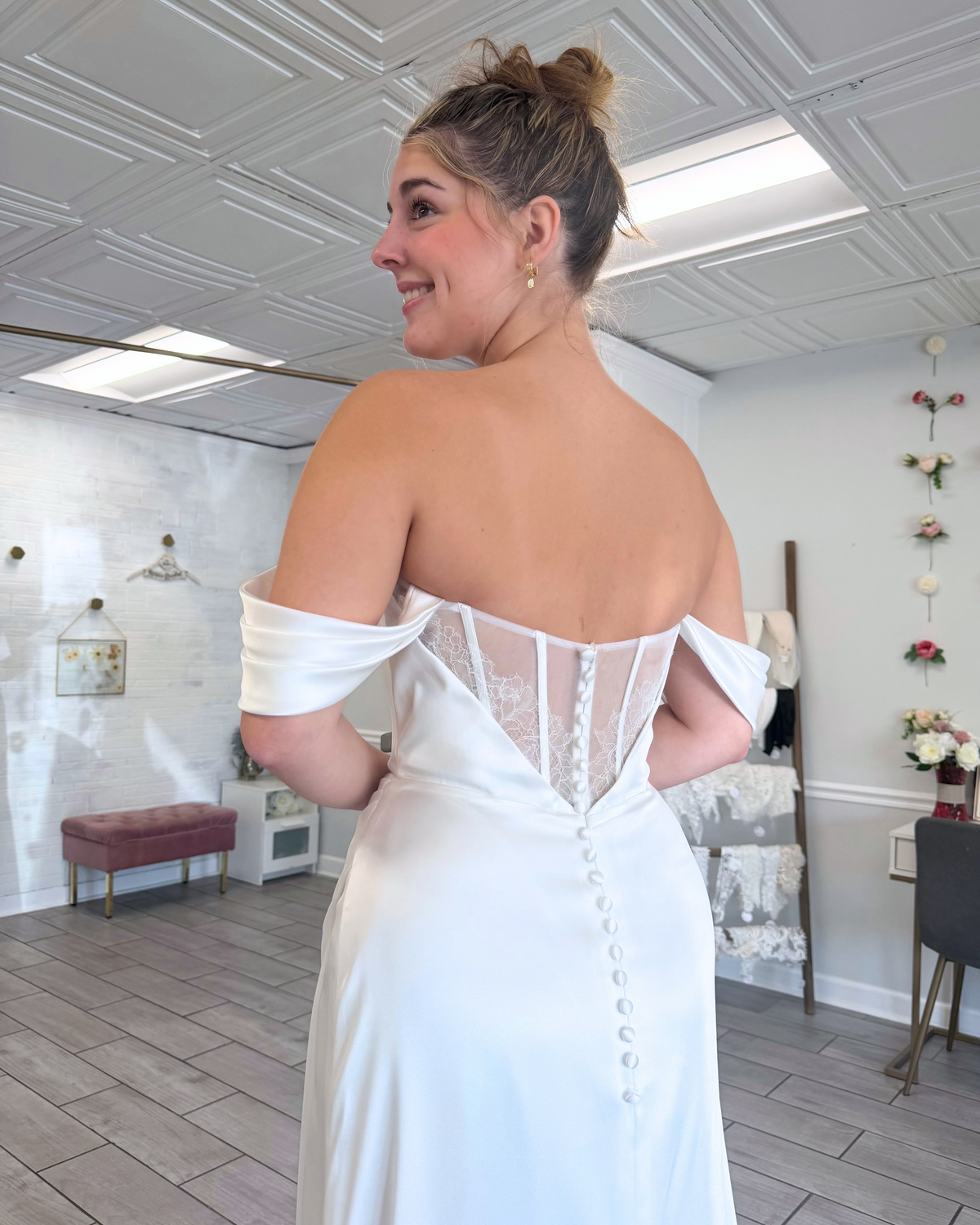 Women's Satin Boho Wedding Dresses Mermaid Off Shoulder Plus Size Bridal Wedding Gowns HE1951