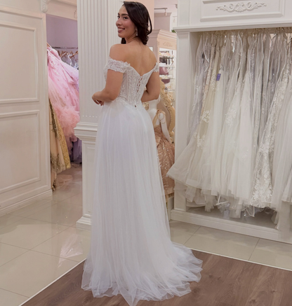 Tulle Appliqued Boho Wedding Dresses A Line Plus Size Wedding Gowns for Bride HE2001
