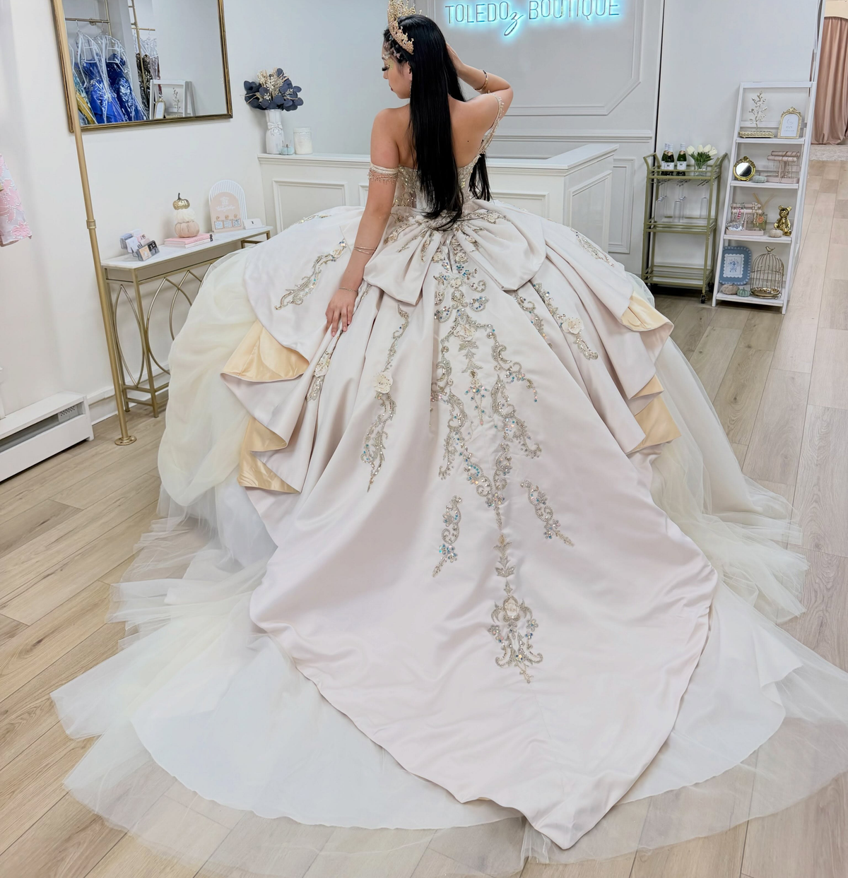 Sweetheart Princess Lace Flowers Quinceanera Dresses Sweet 16 Ball Gown Celebration Dress HE1967