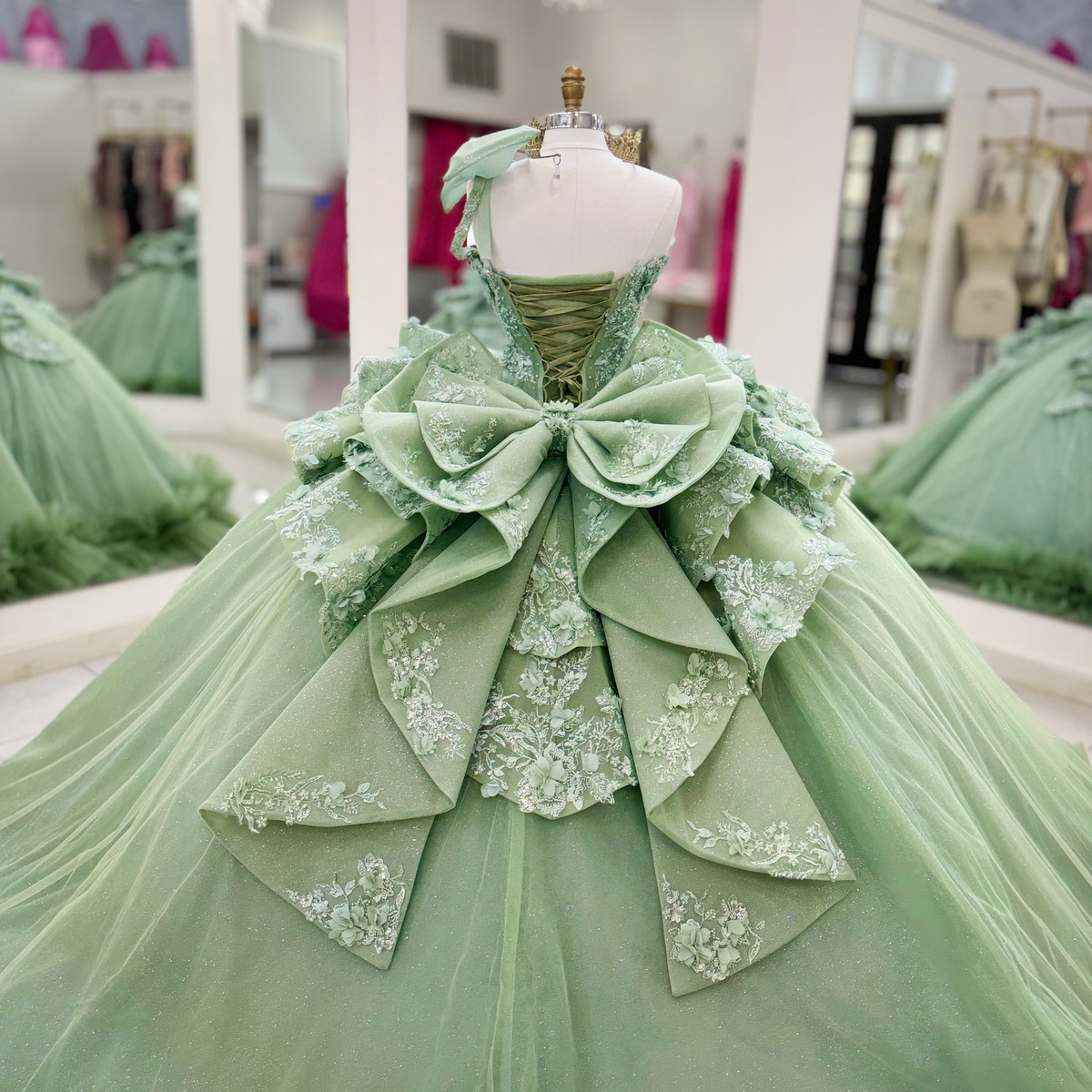 Sweetheart Green Quinceanera Dresses Lace Appliqued Sweet 16 Celebration Dress with Bowknot HE1990