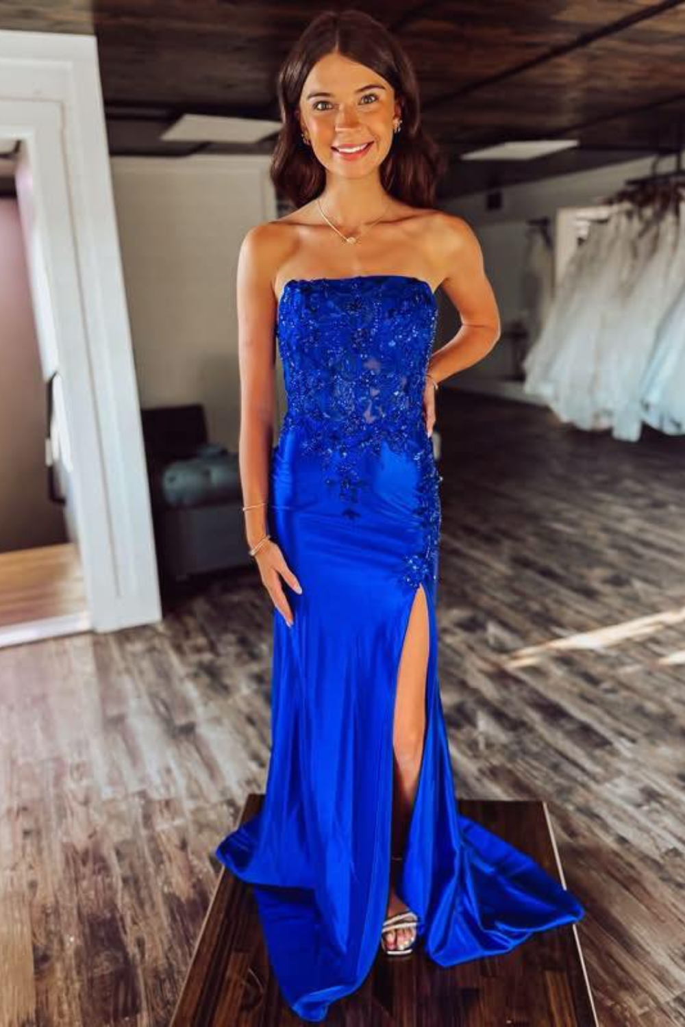 Vestido de noche largo de sirena con un hombro descubierto y lentejuelas brillantes, HE370