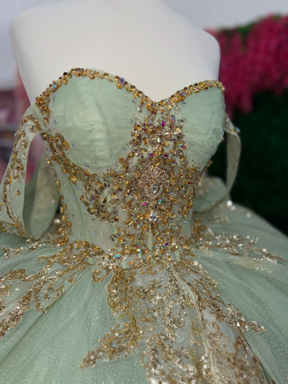 Sweet 16 Green Quinceanera Dresses Off Shoulder Lace Appliqued Birthday Party Gowns HE1969