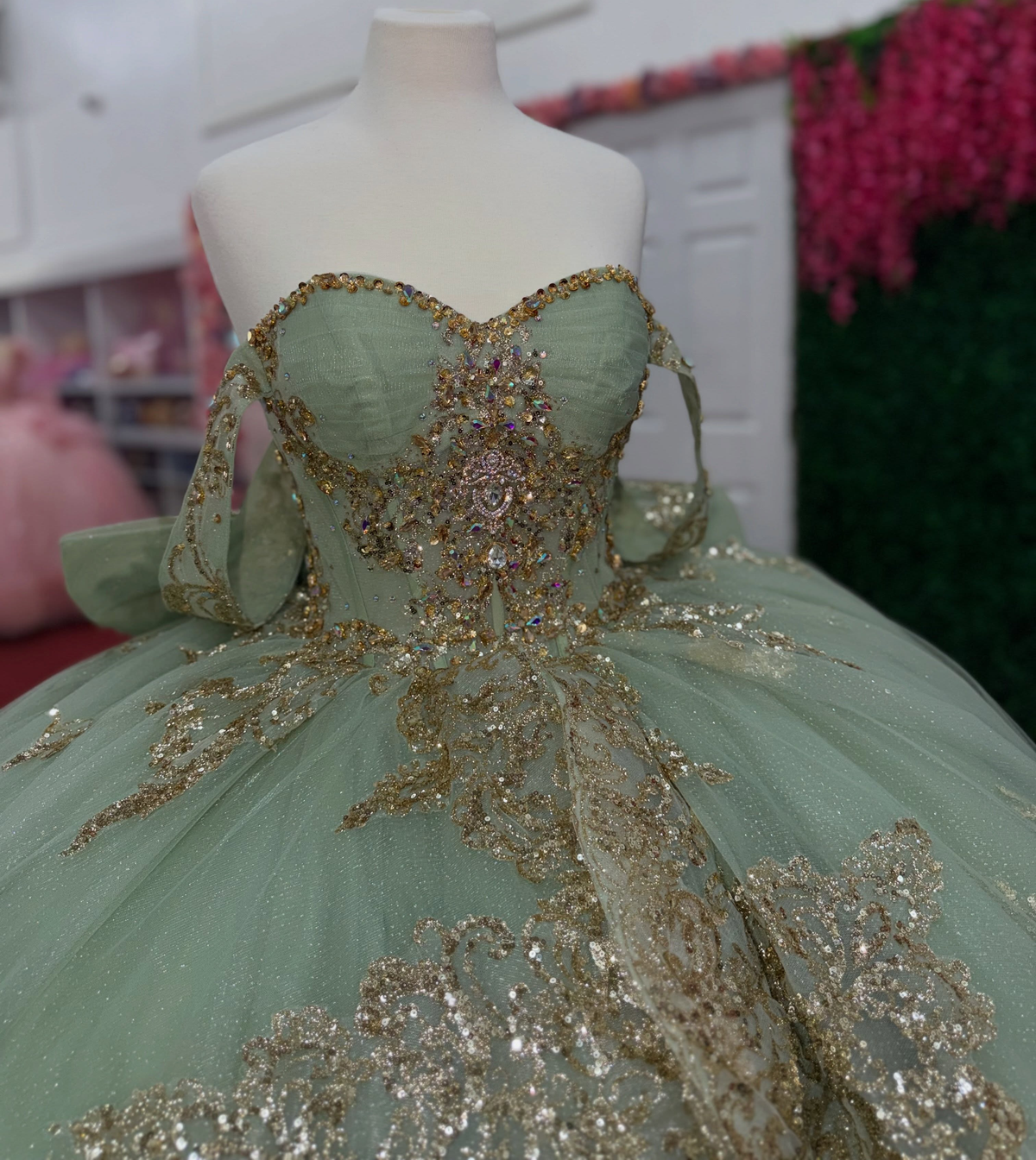Sweet 16 Green Quinceanera Dresses Off Shoulder Lace Appliqued Birthday Party Gowns HE1969