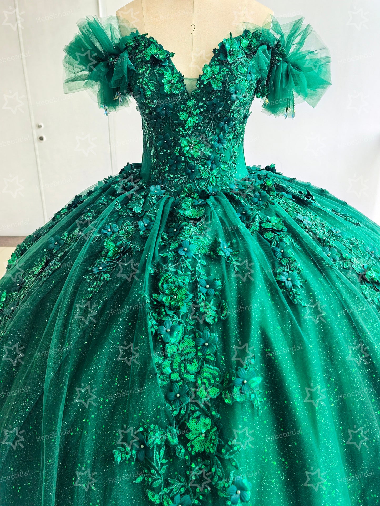 Emerald Green Tulle Appliqued Off Shoulder Quinceanera Dresses for Sweet 16 Party HE967