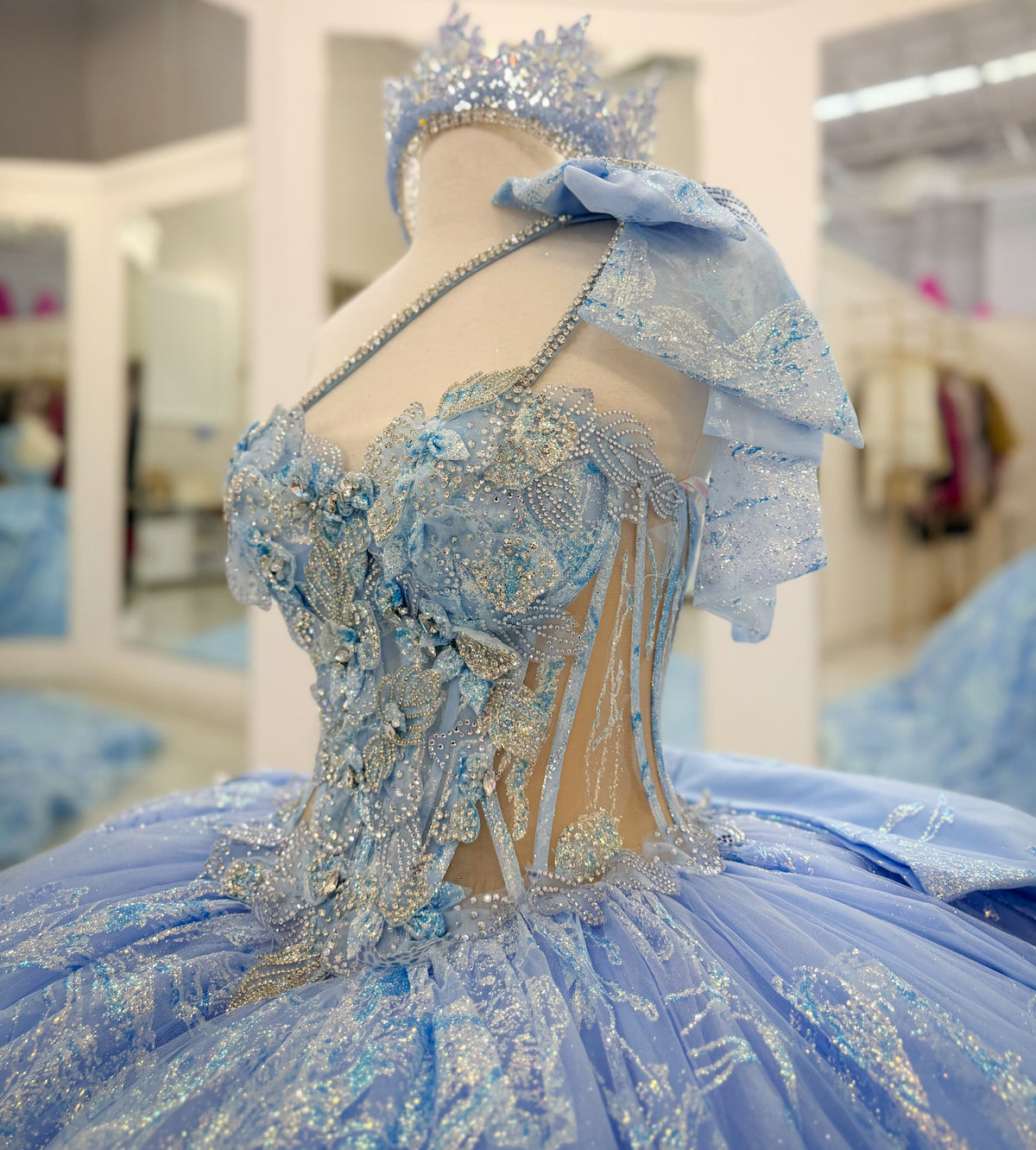 Sweetheart Lace Blue Quinceanera Dresses Off Shoulder Sweet 16 Celebration Gowns HE2006