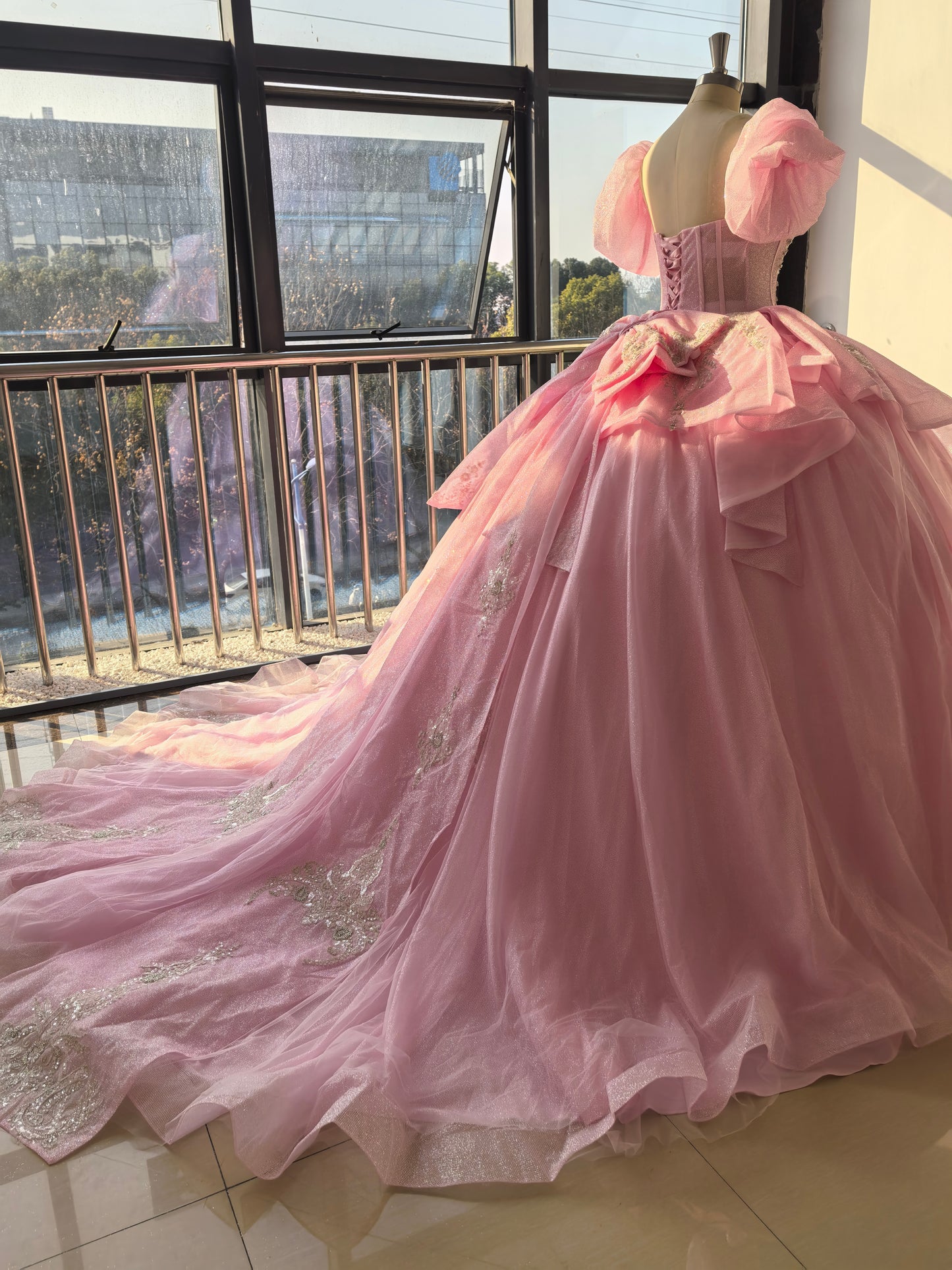 Vestidos de quinceañera con hombros descubiertos, tul princesa, apliques, vestidos de quinceañera HE530